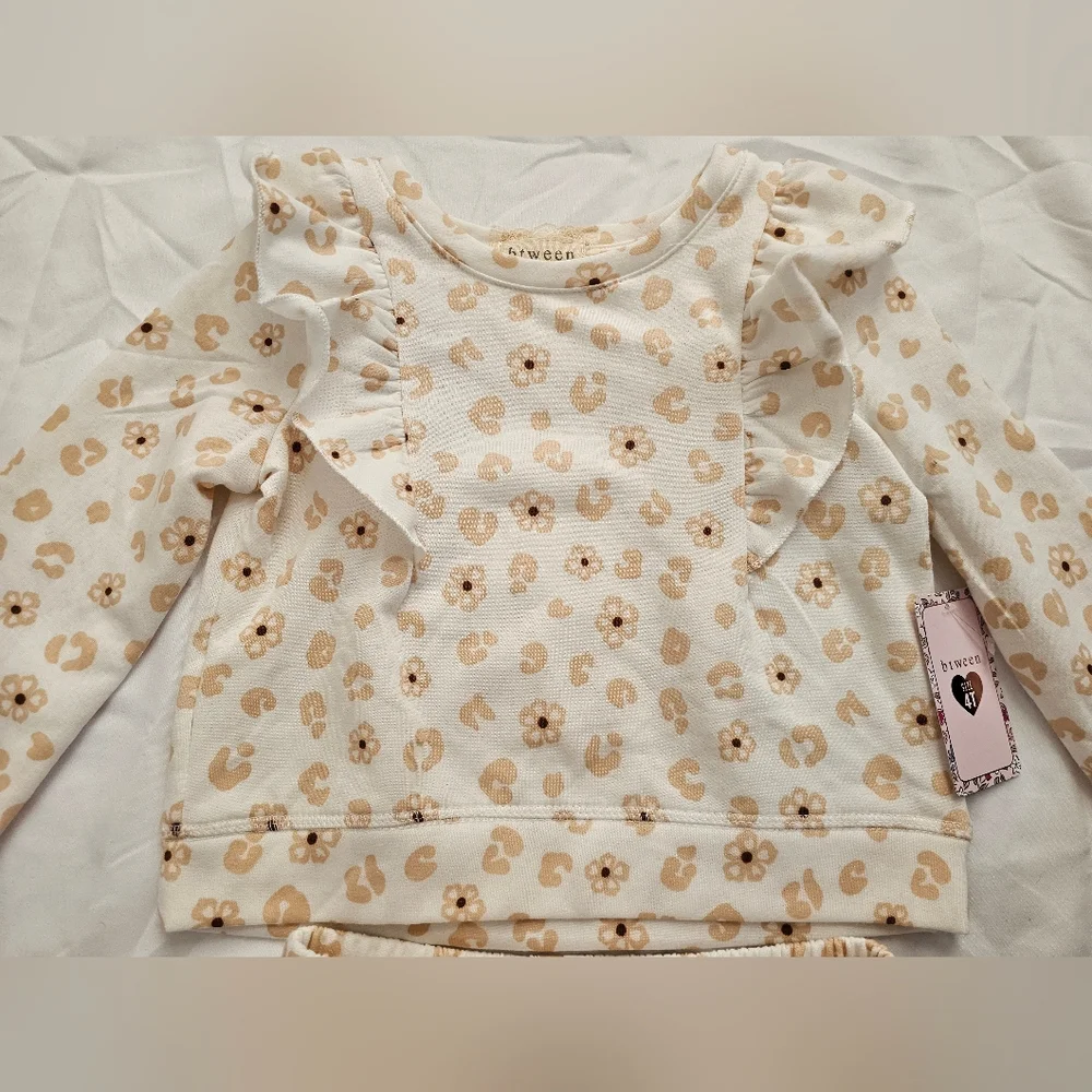 Btween Girls Cream Floral Ruffle Top & Shorts Set- Very Soft- NWT - Picture 4 of 10